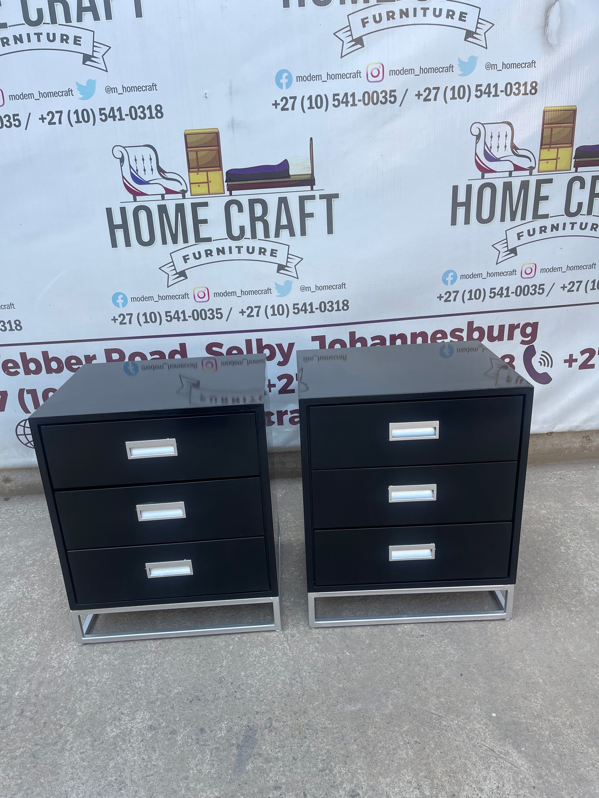 3 Drawer Pedestals With Centre Hole Handles